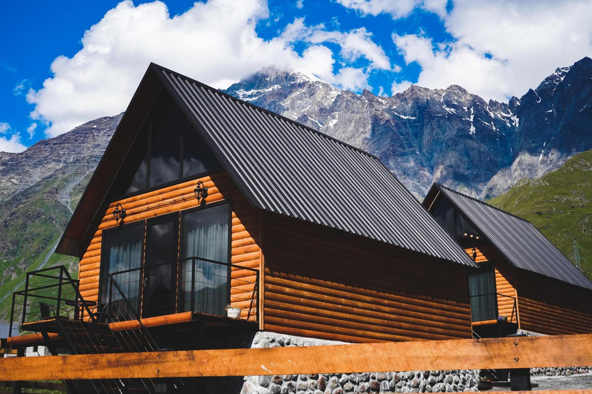 Traveler'S Cottages In Kazbegi Exteriör bild