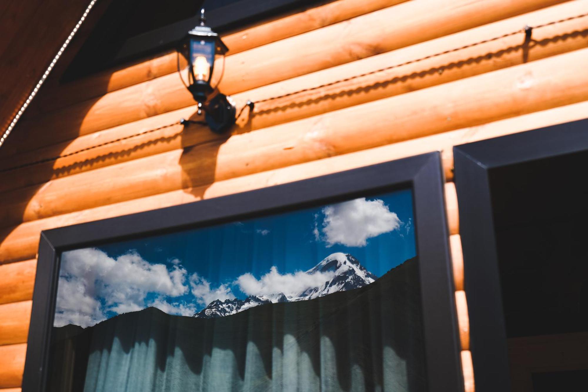 Traveler'S Cottages In Kazbegi Exteriör bild