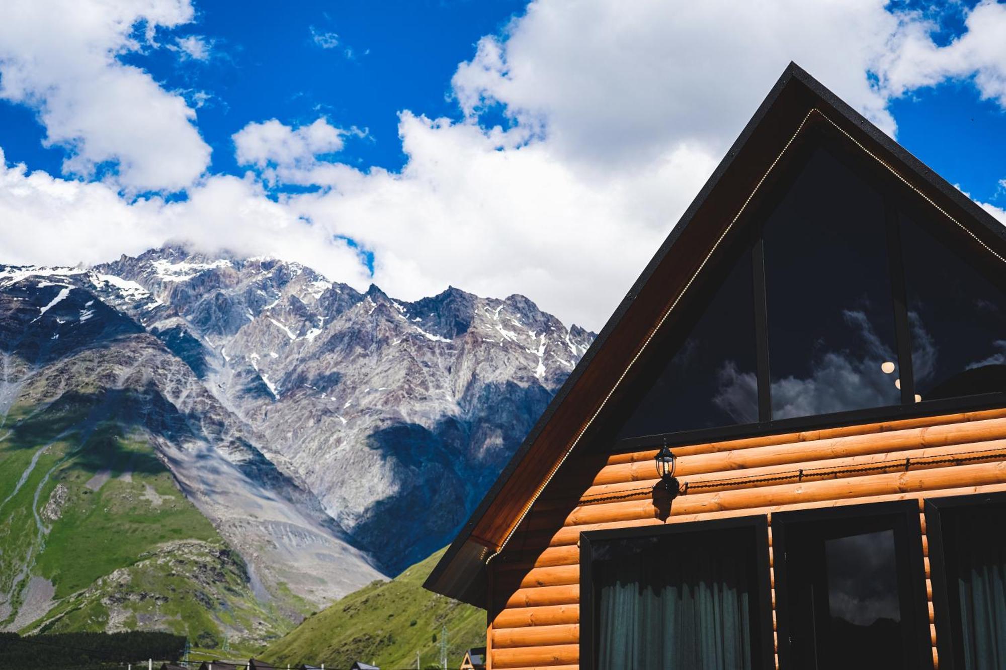 Traveler'S Cottages In Kazbegi Exteriör bild