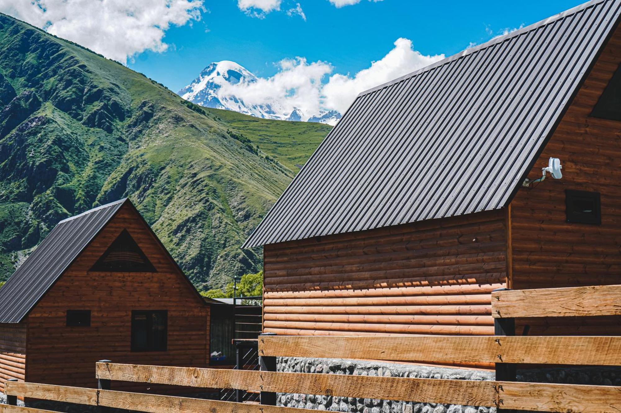 Traveler'S Cottages In Kazbegi Exteriör bild